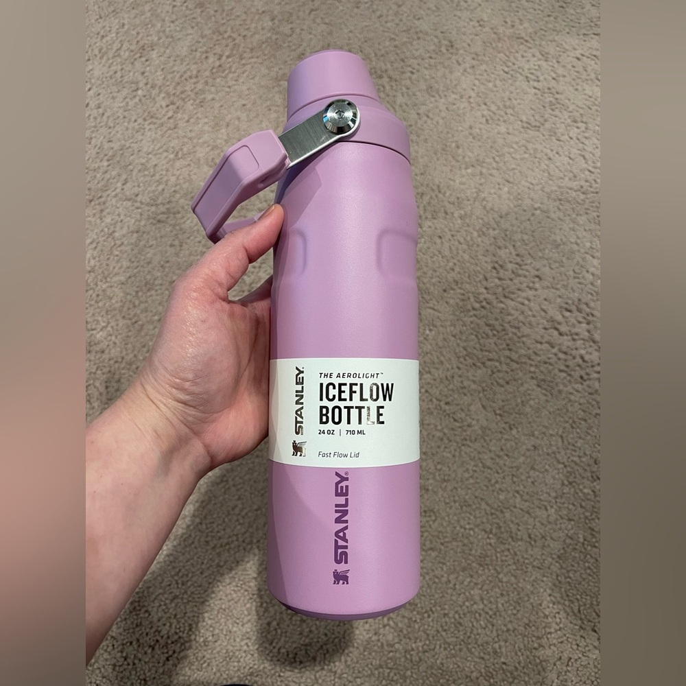STANLEY The Aerolight Lavender ICEFLOW BOTTLE 24oz/ 710 ml